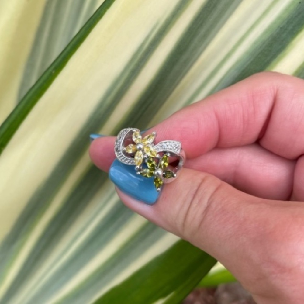Peridot/ CZ sterling silver ring
